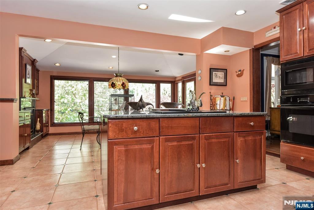 45 Lake Shore — photo 14