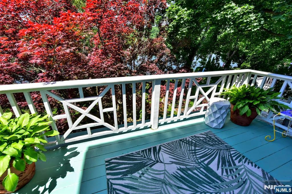 45 Lake Shore — photo 28