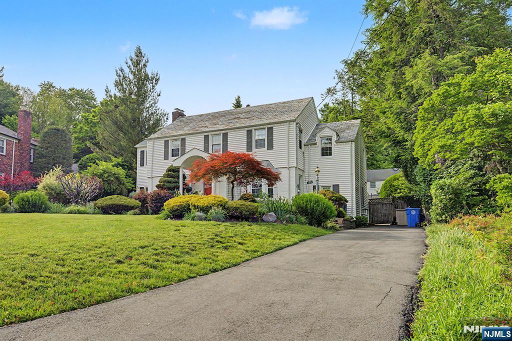 109 Windsor Road - Photo 3