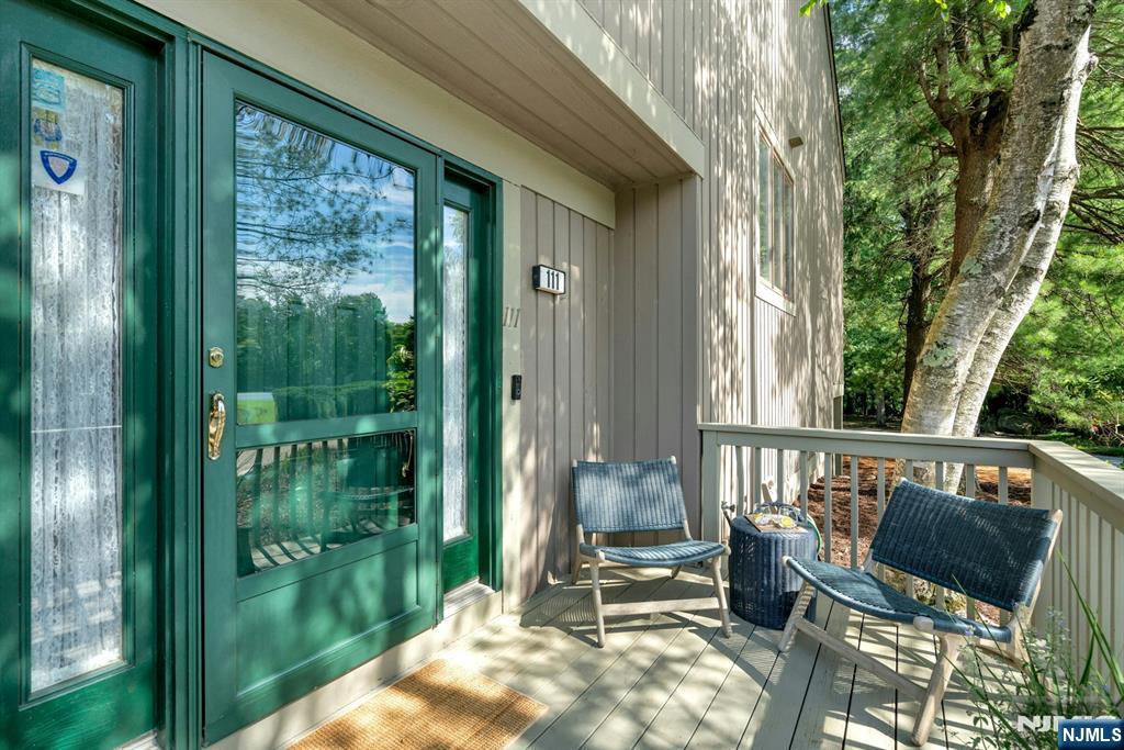 111 Storms Drive - Photo 3