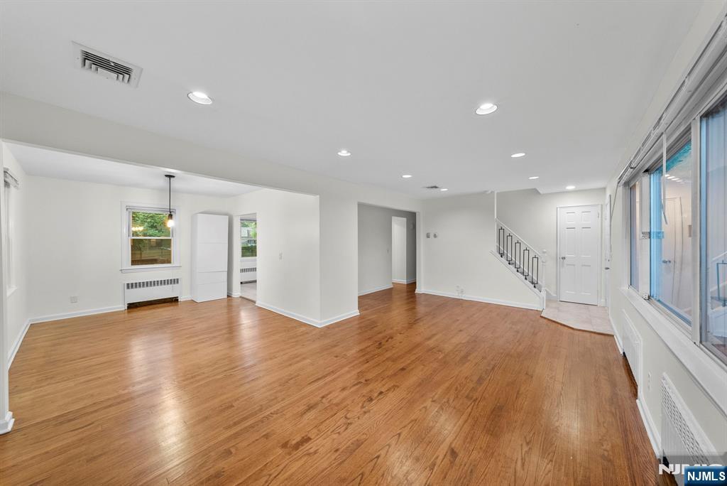160 Magnolia Avenue - Photo 2