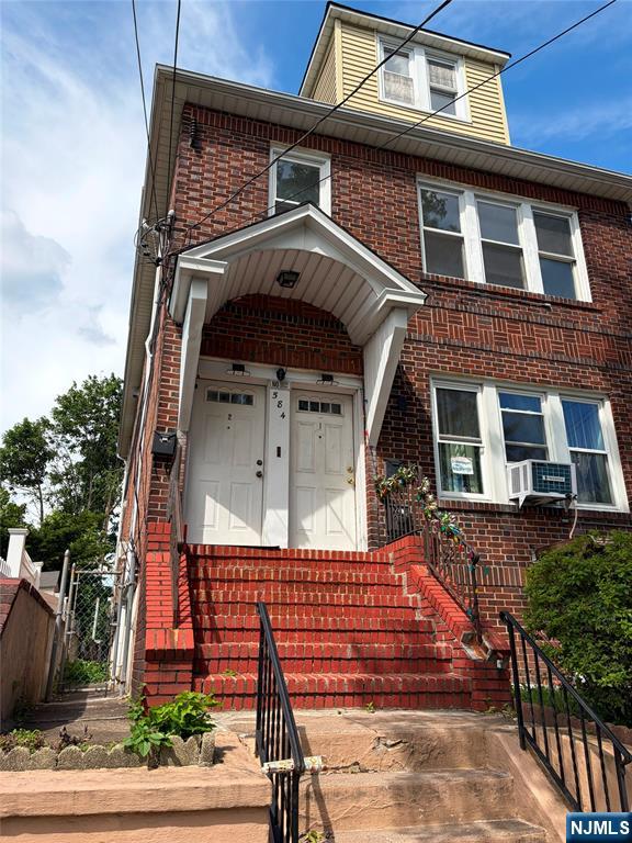 584 Gregory Avenue 1st Floor - Photo 1