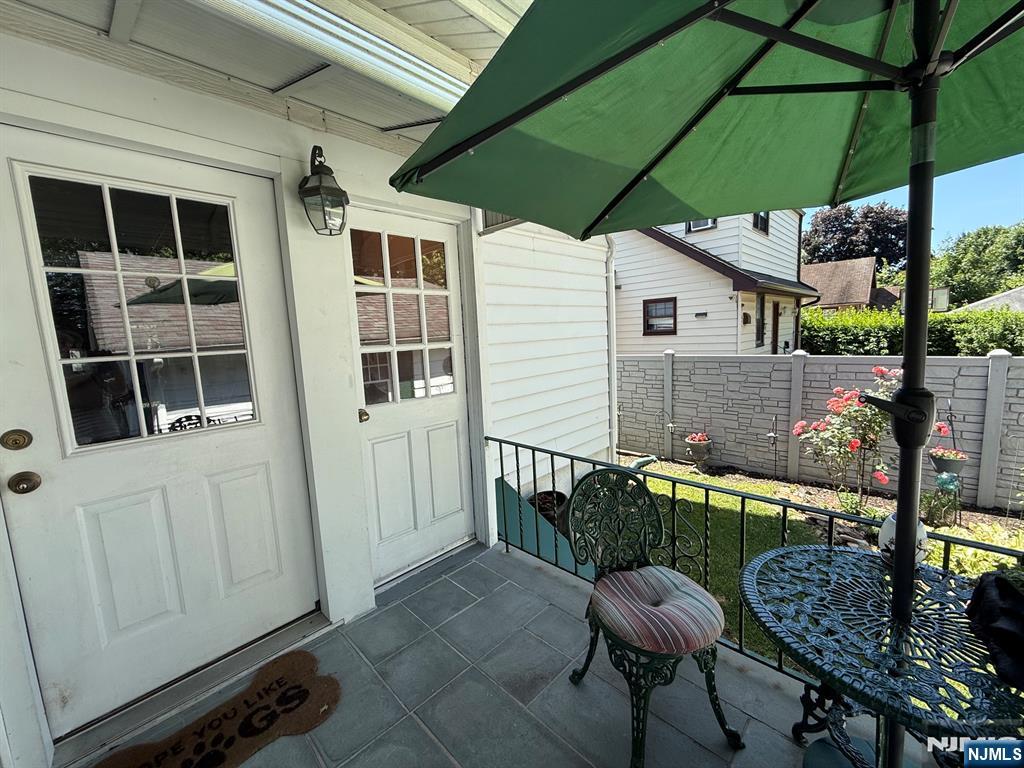 22 Wagner Place 2 - Photo 3