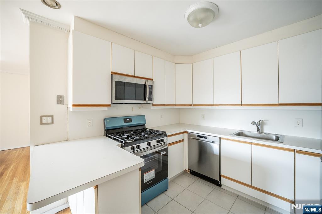 1575 Center Avenue 2C - Photo 5
