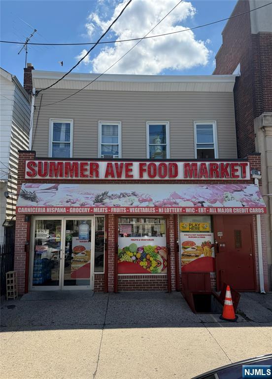 199 Summer Avenue - Photo 1