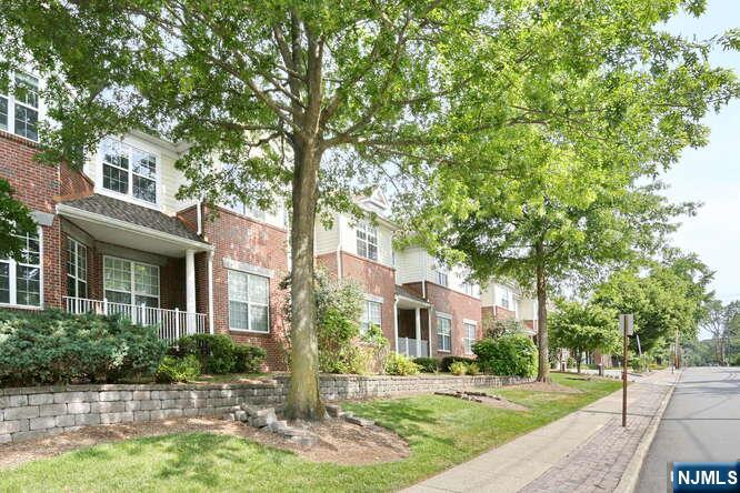 187 Paterson Avenue 2 - Photo 5
