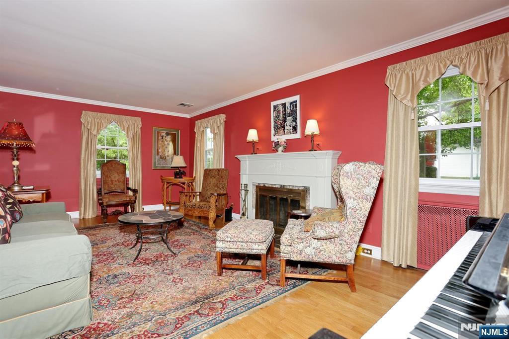 496 Tilden Avenue - Photo 3