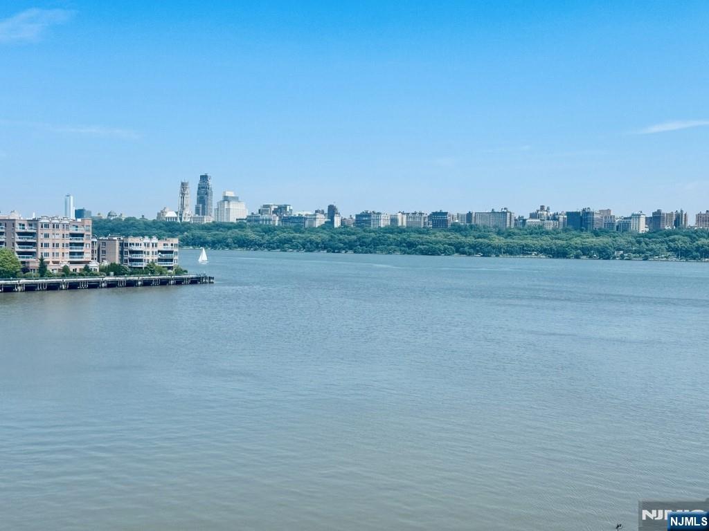 340 The Promenade - Photo 1