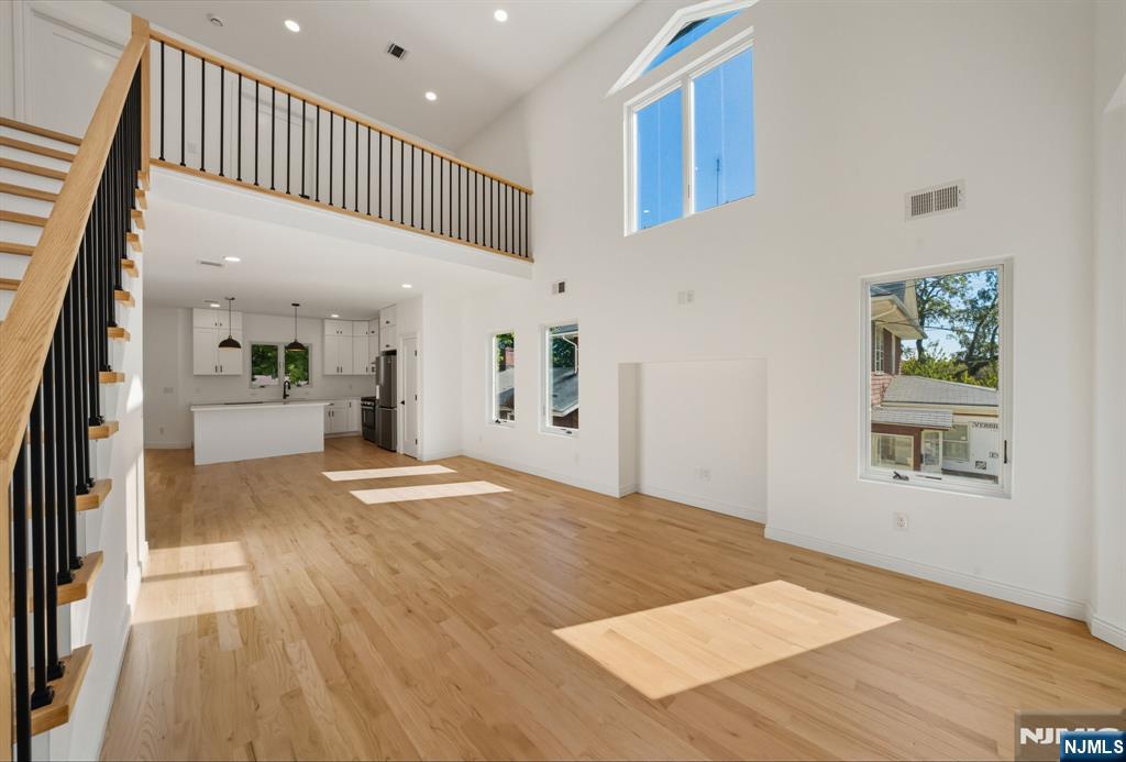 42 Howland Avenue - Photo 3