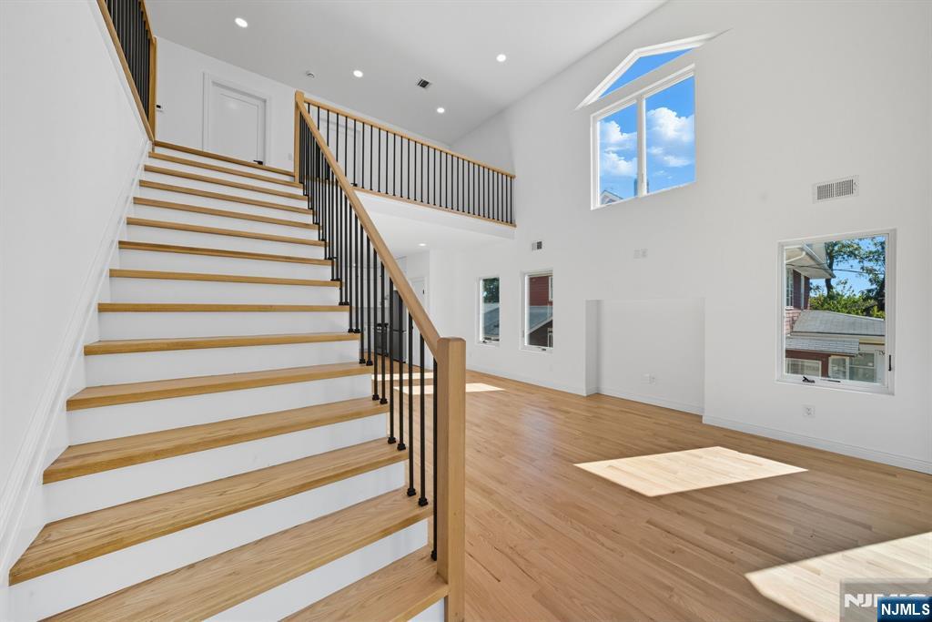 42 Howland Avenue - Photo 4