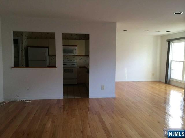 863 Madeline Lane 7220 - Photo 4