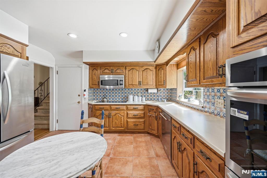16 Pinecrest Drive — photo 13