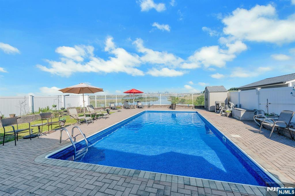 12 Geraldine Road - Photo 2