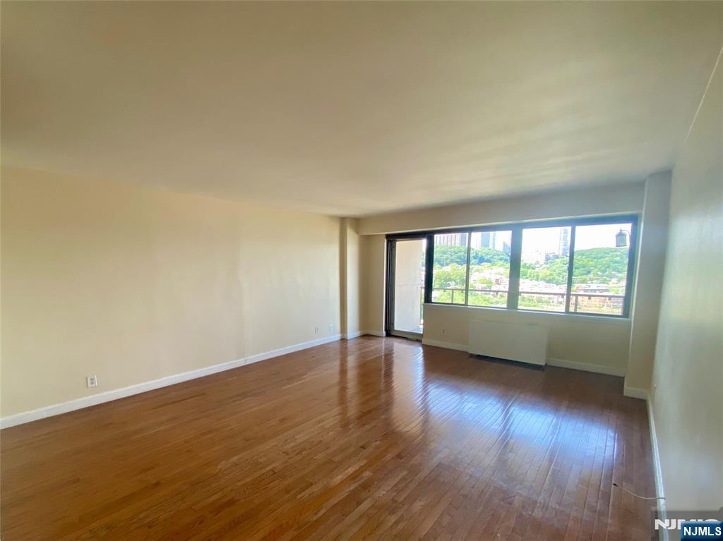 1203 River Road 14C - Photo 5