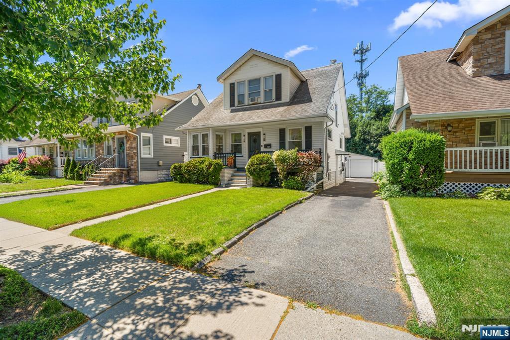 121 Smallwood Avenue - Photo 2