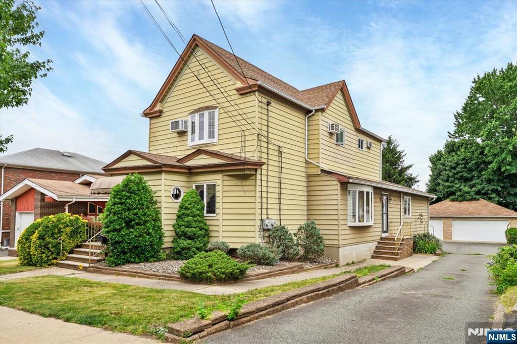 405 Page Avenue - Photo 1