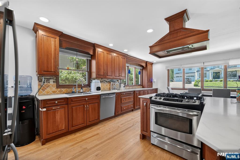 447 Van Dyke Street - Photo 4