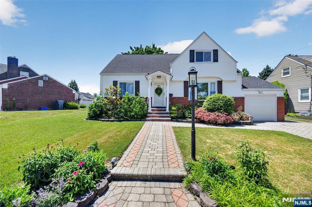 413 Maple Hill Drive - Photo 1