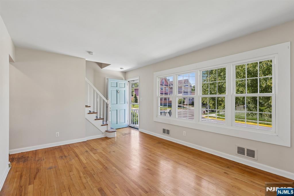 251 Main Street - Photo 4