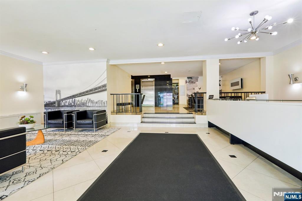 7100 JFK Blvd E 2L - Photo 2