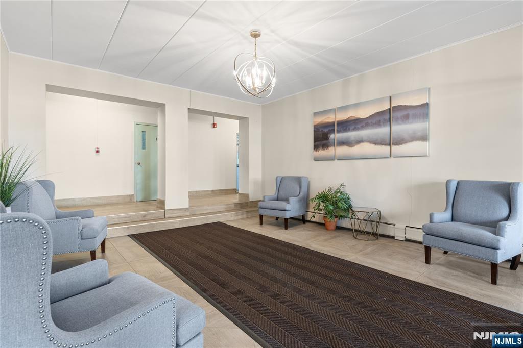 25 Jefferson Street 4E - Photo 2