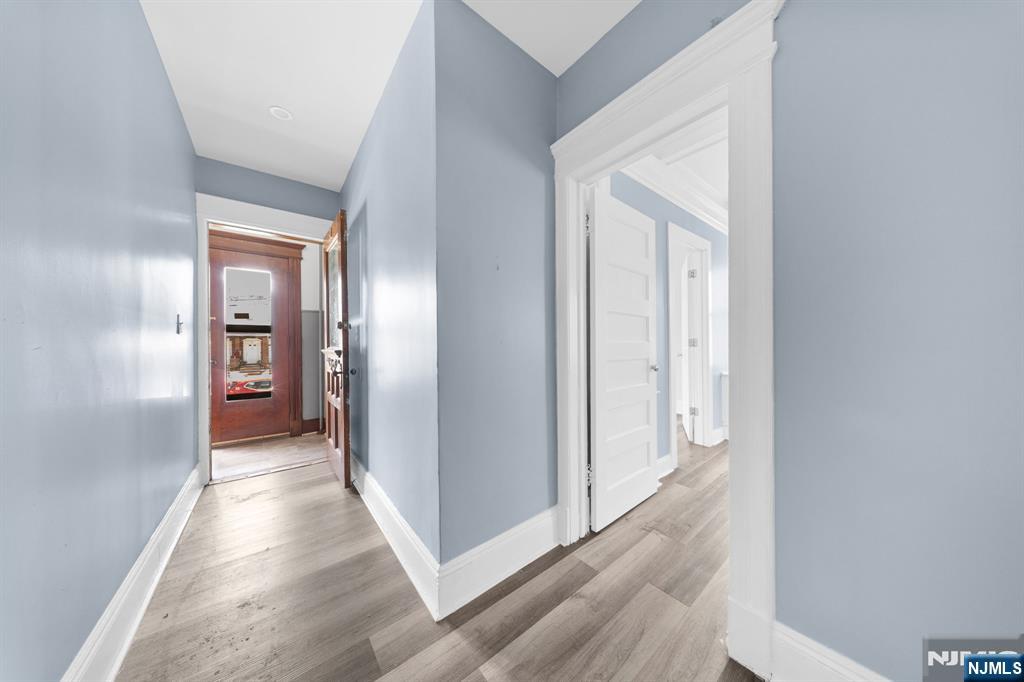 16 Madison Avenue - Photo 5