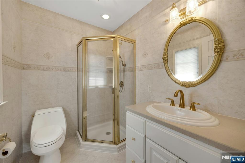 184 Passaic Avenue — photo 15