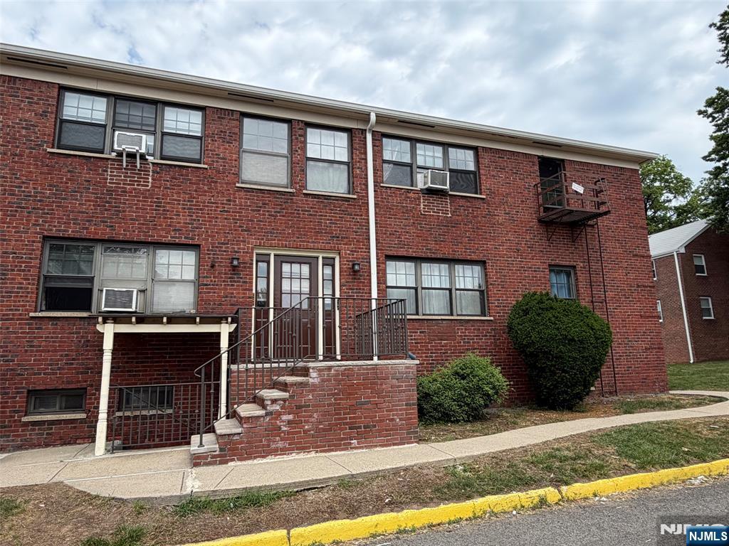 51 Essex H - Photo 1