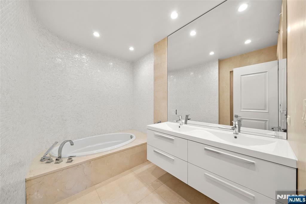 100 Carlyle Drive #VP6 — photo 34
