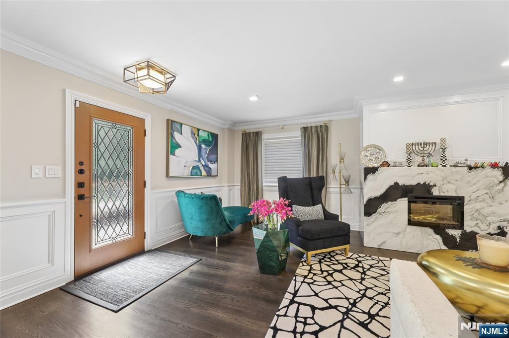 1474 Windsor Road - Photo 3