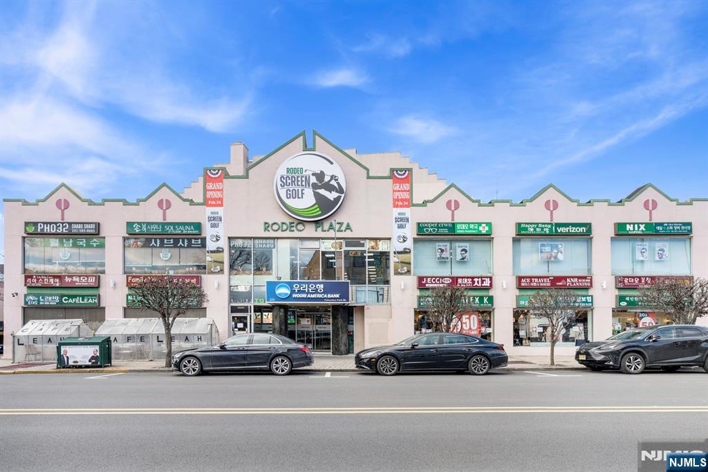225 Broad Avenue - Photo 1