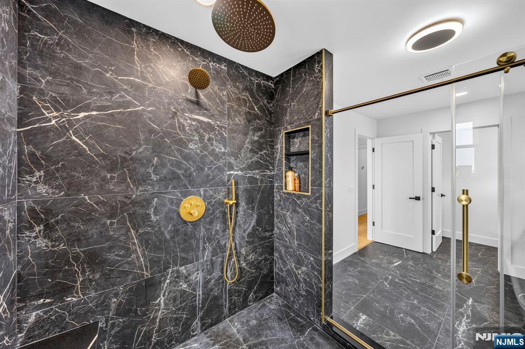 125 Cedarhurst Avenue — photo 30