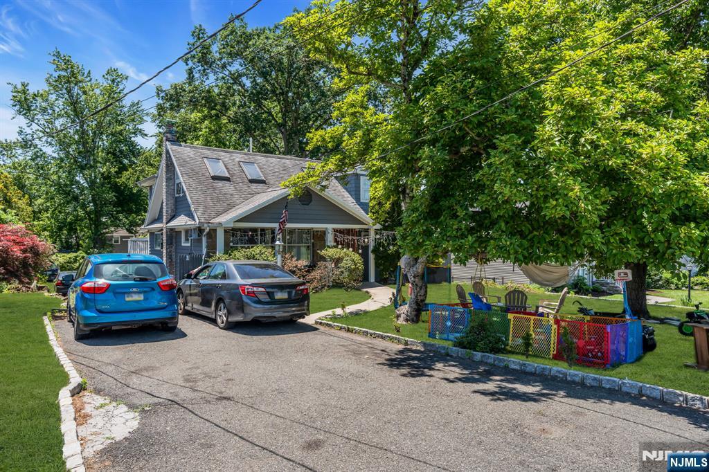 244 Westville Avenue - Photo 1