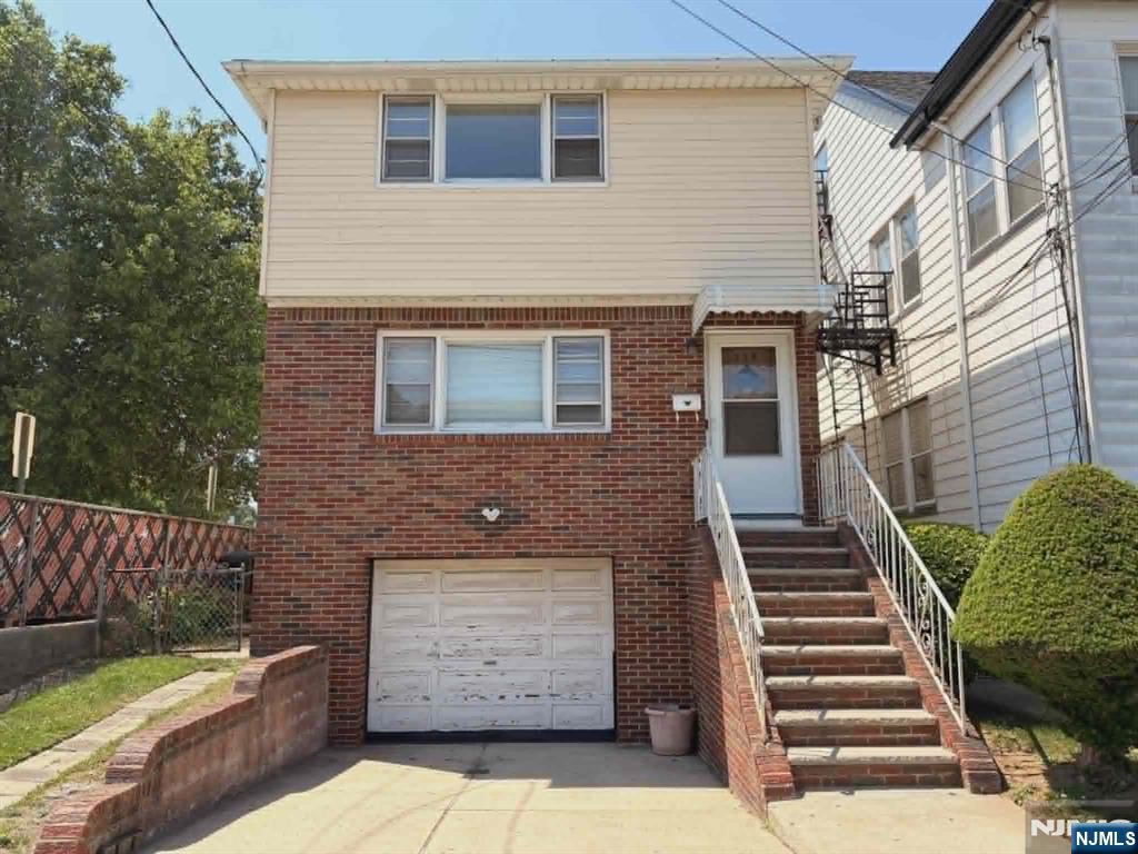 355 Devon Street - Photo 1
