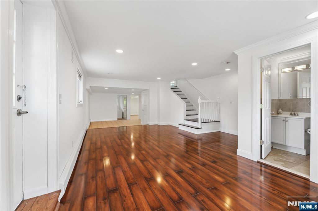 153 Charlotte Place — photo 17