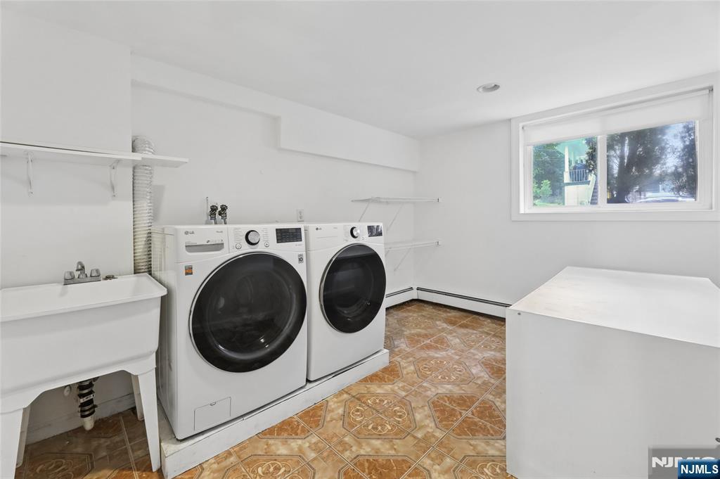 153 Charlotte Place — photo 23