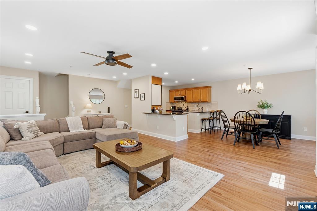 28 Mountainside Drive - Photo 3