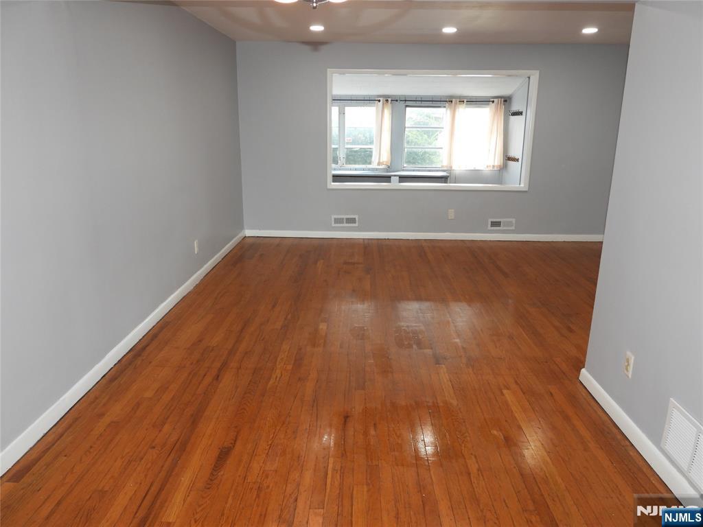 133 Baldwin Avenue - Photo 4