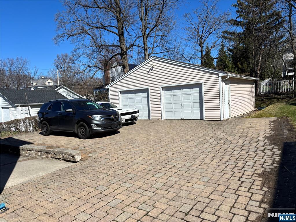 17 Garrett Street — photo 2