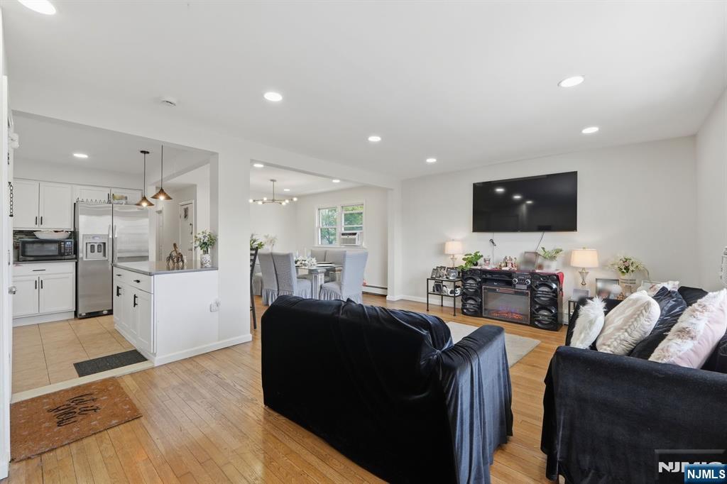 1134 Rivington Street - Photo 2