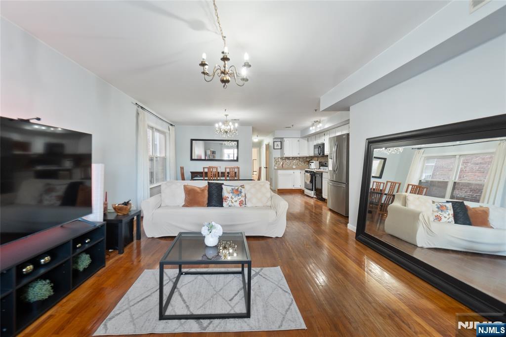 2705 Central Avenue — photo 11