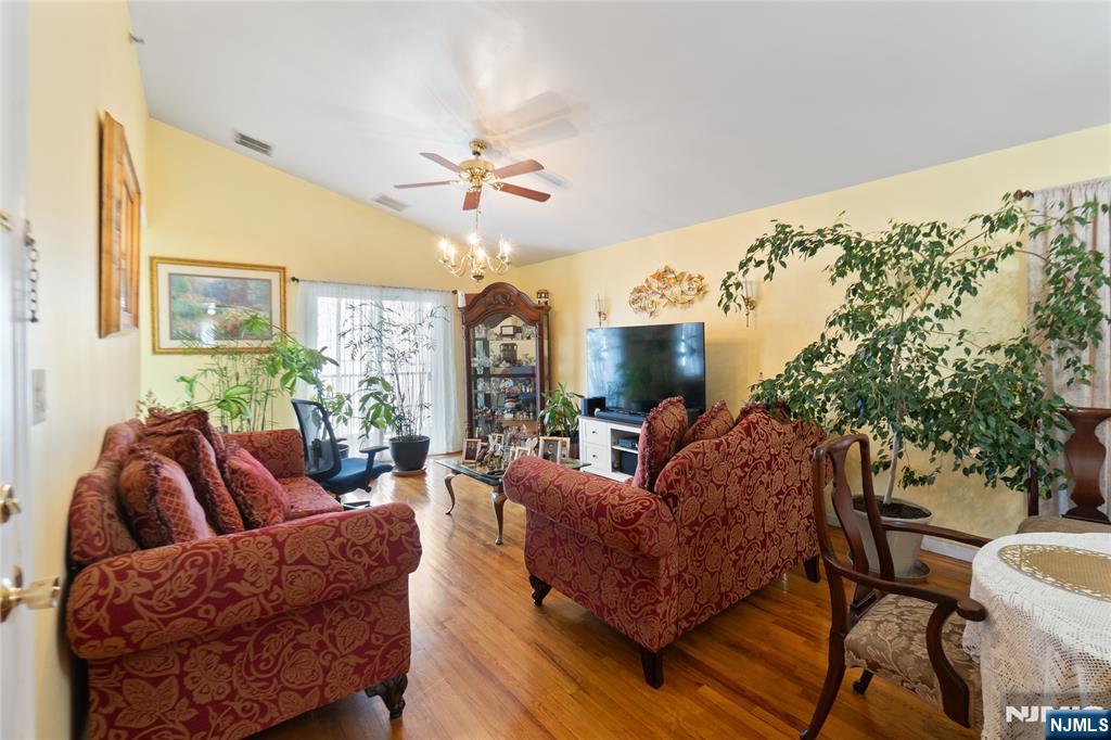 2705 Central Avenue — photo 28