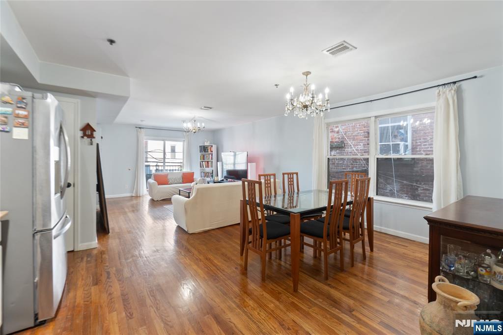 2705 Central Avenue — photo 9