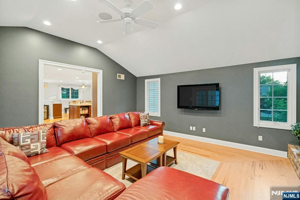 195 Overlook Place — photo 12