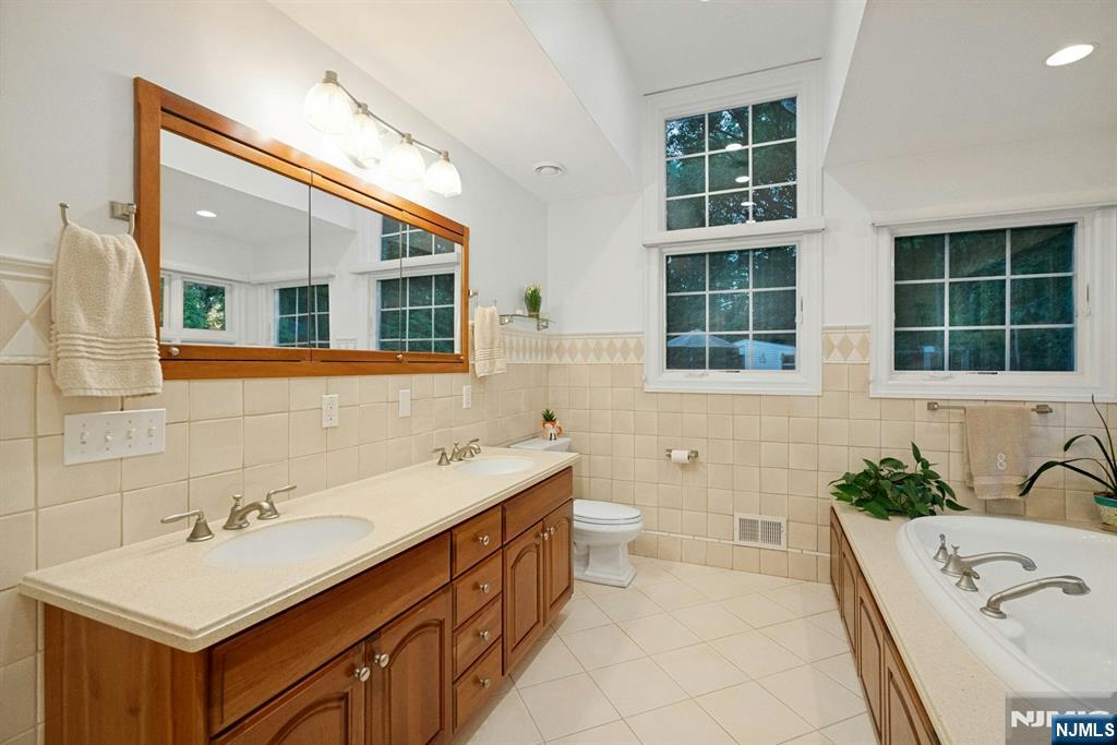 195 Overlook Place — photo 21