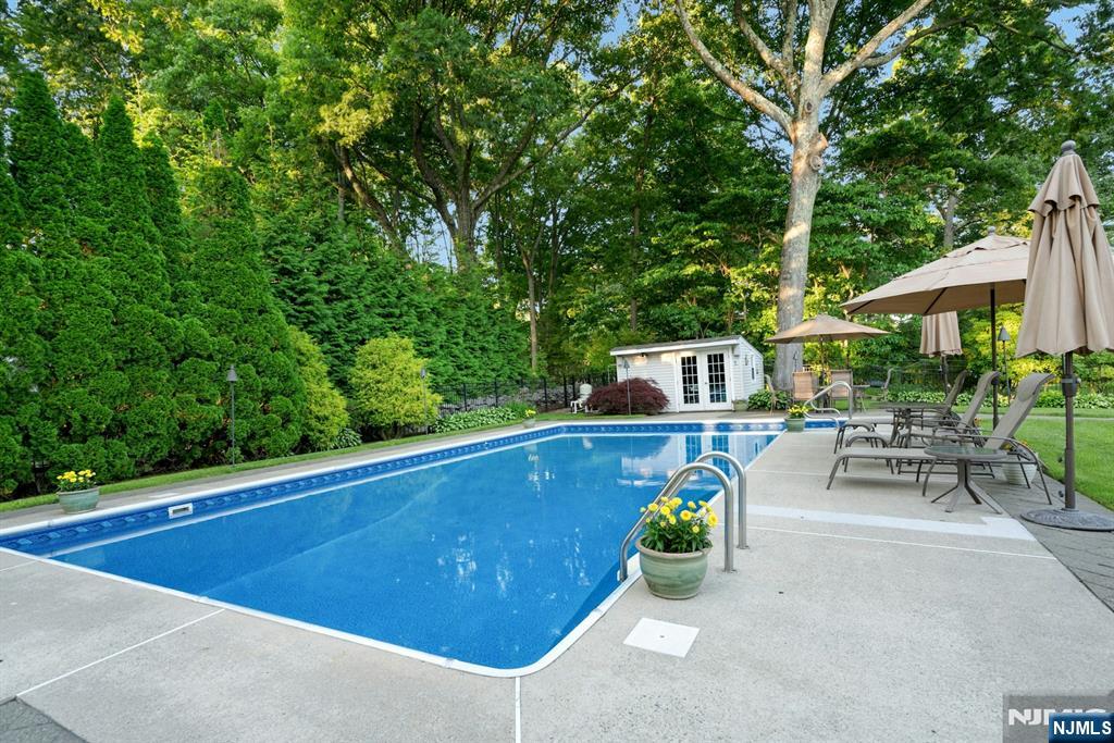 195 Overlook Place — photo 34