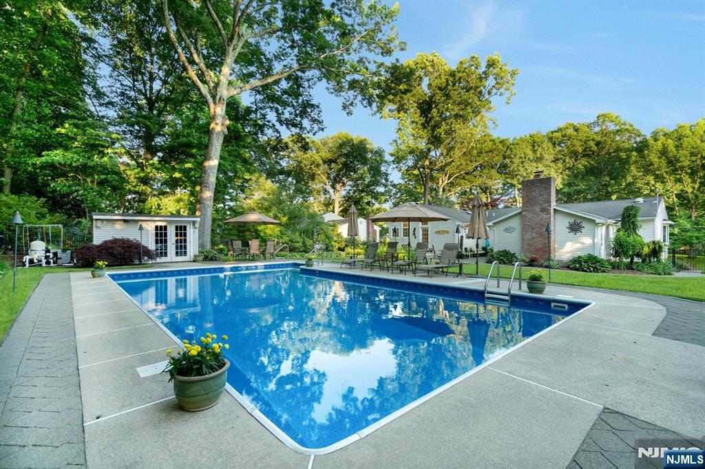 195 Overlook Place — photo 36