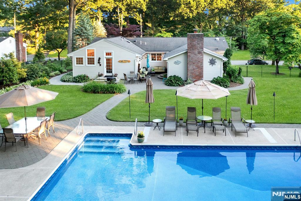195 Overlook Place — photo 39
