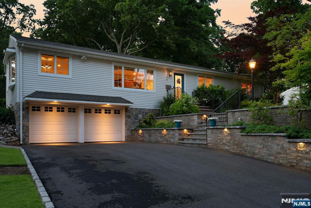195 Overlook Place — photo 44