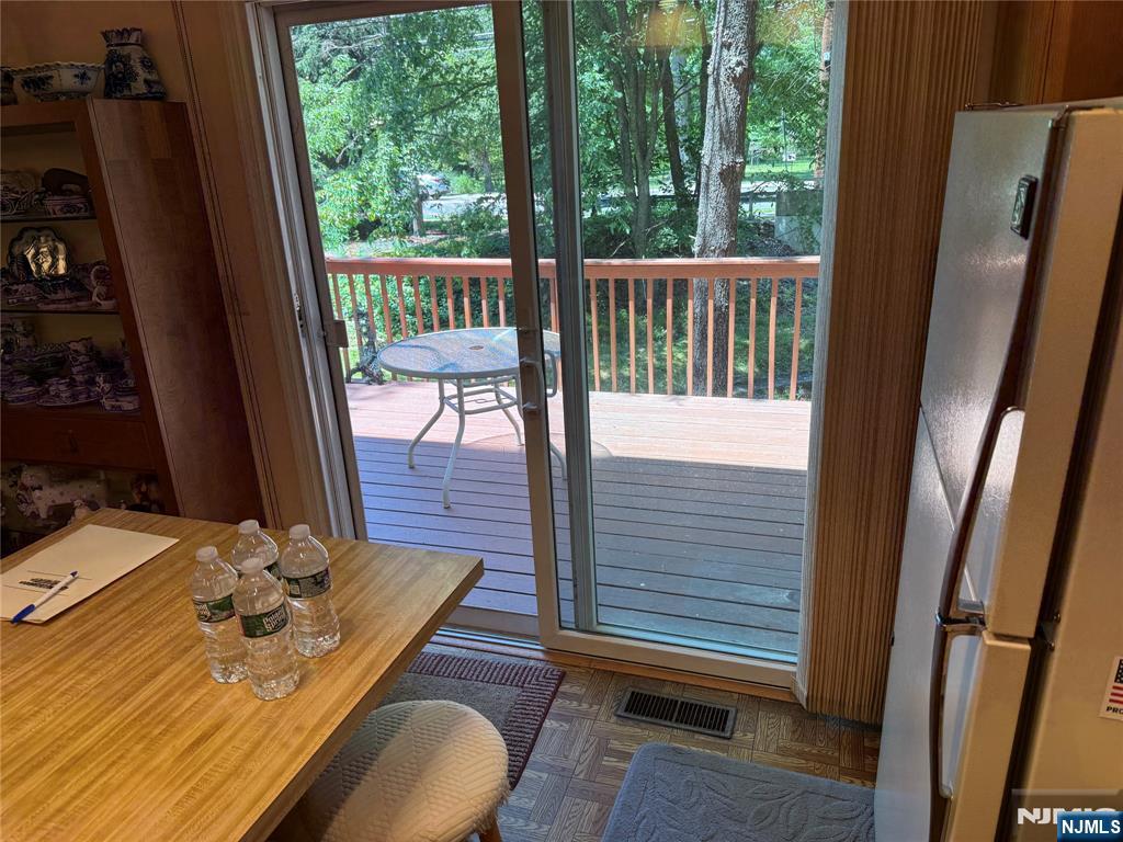6 Chris Ct #6, Fair Lawn, NJ 07410